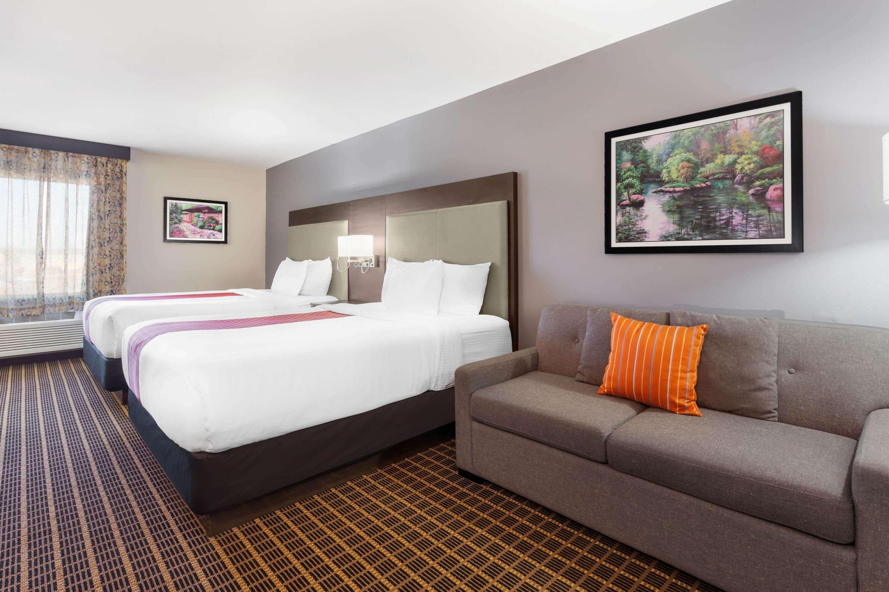 La Quinta By Wyndham Rockford Hotell Exteriör bild