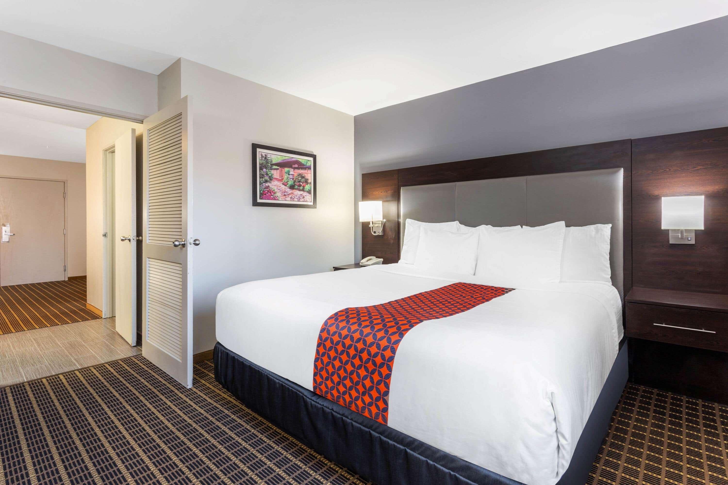 La Quinta By Wyndham Rockford Hotell Exteriör bild
