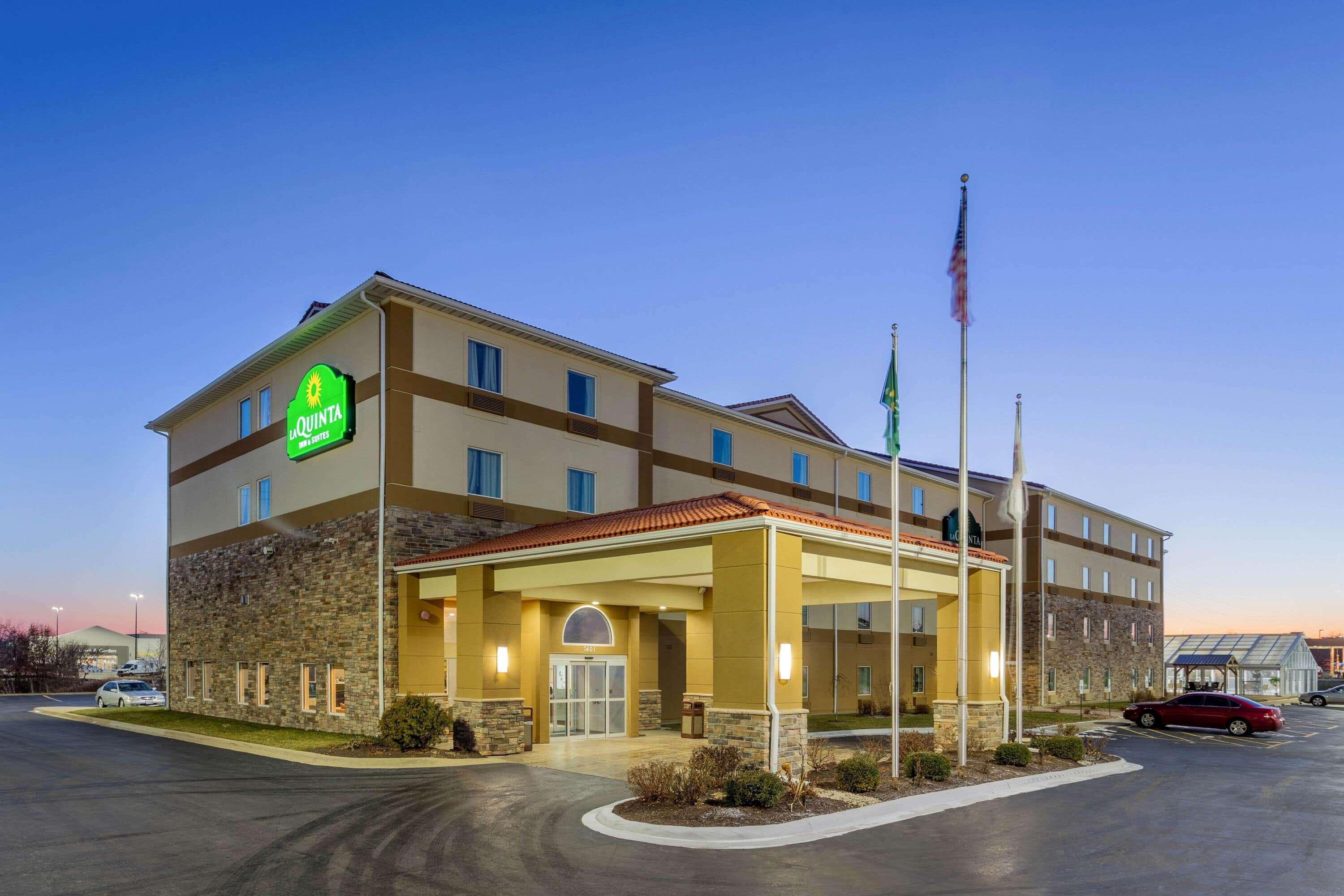 La Quinta By Wyndham Rockford Hotell Exteriör bild